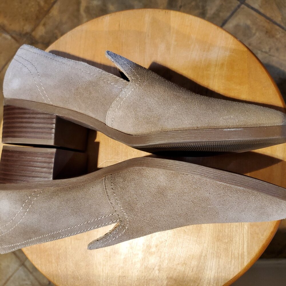 Crown Vintage Taupe suede leather loafers 10 M